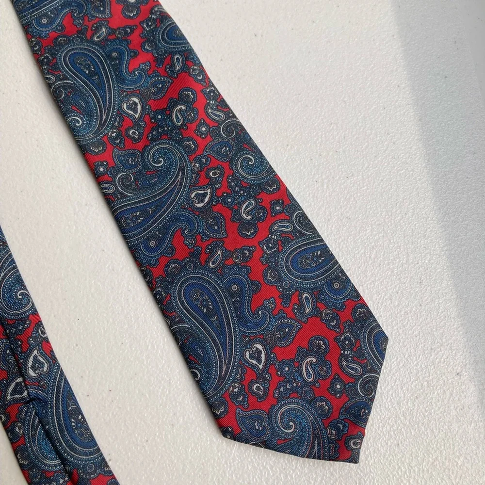 Envoy 100% Silk Red Tie With Blue Paisley Pattern